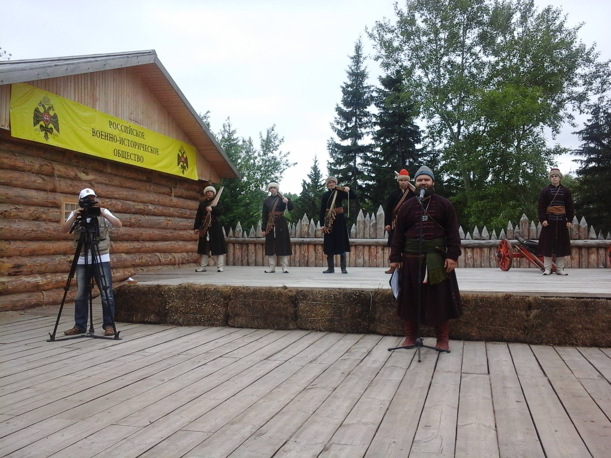 В Омске открылся детский военно-исторический лагерь «Знамя Ермака»
