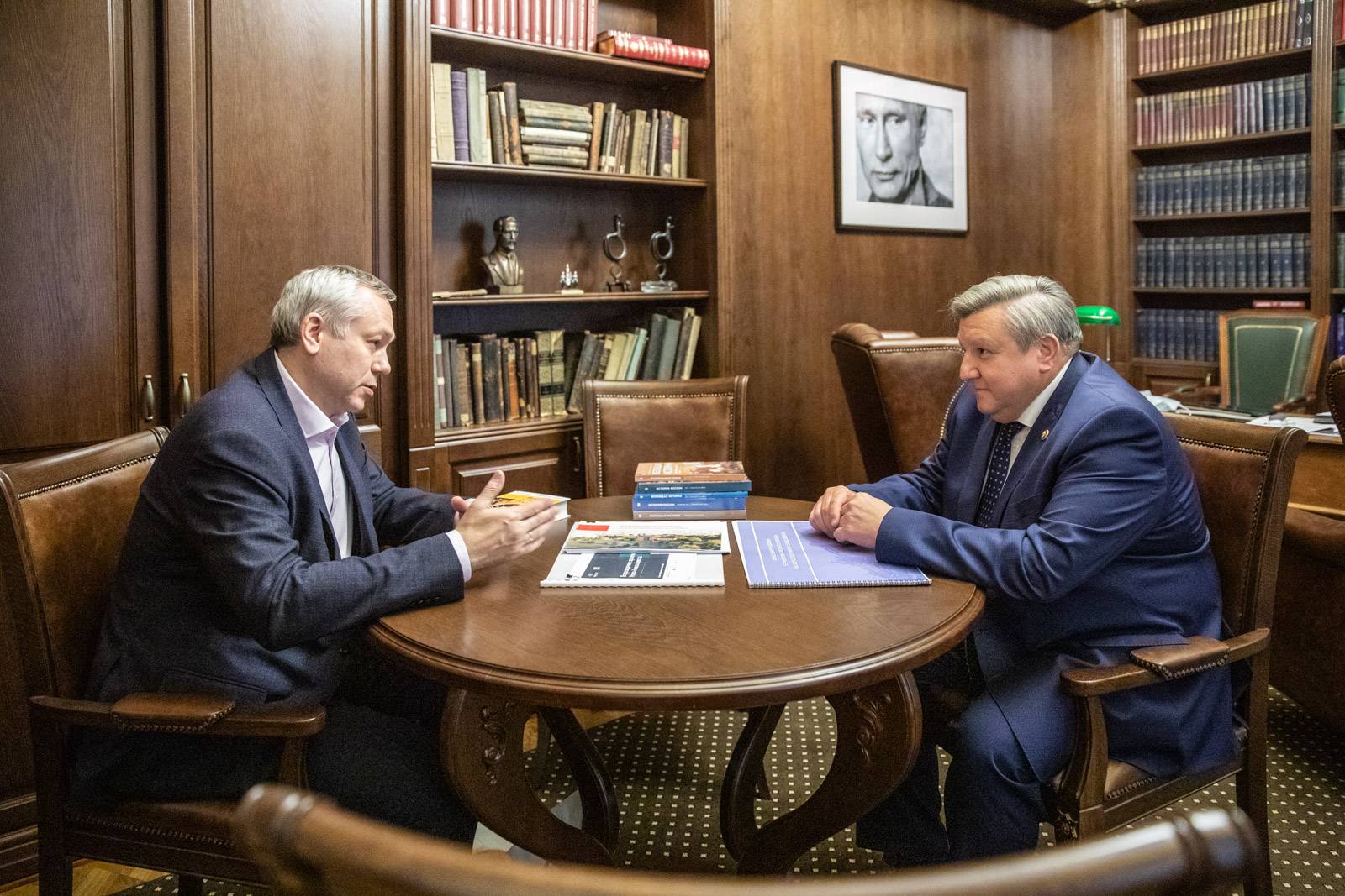 Николай Овсиенко провел рабочую встречу с губернатором Новосибирской области