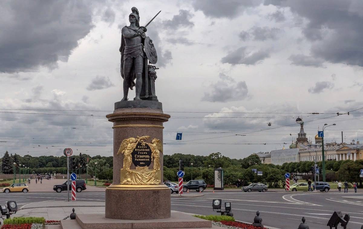 суворовская площадь в москве