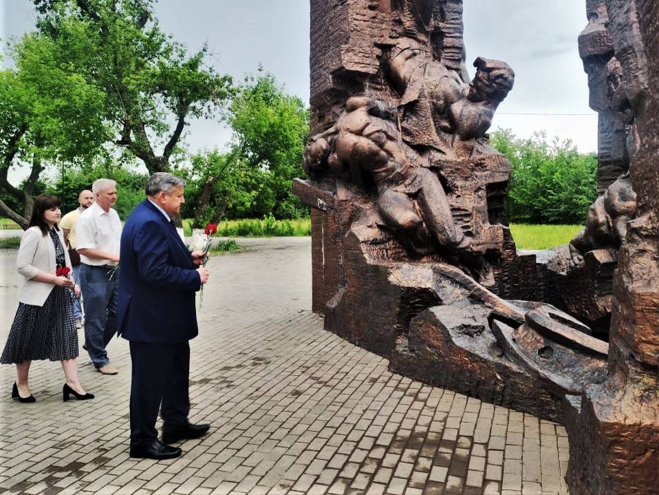 Николай Овсиенко: Российское военно-историческое общество восстановит памятник «Непокоренные» в Краснодоне