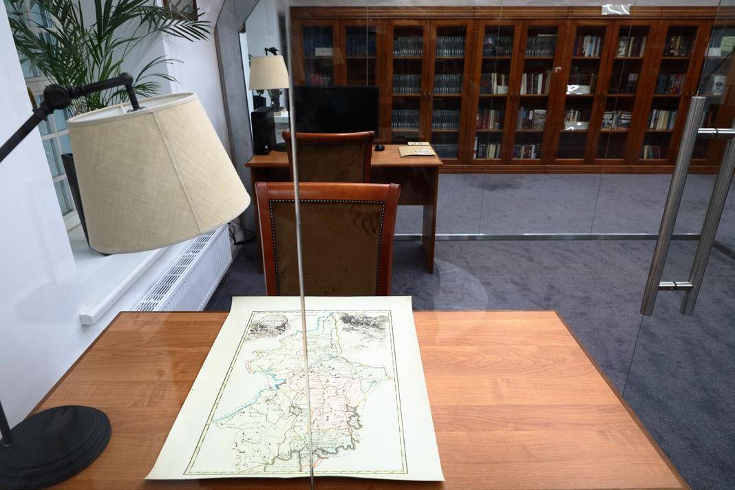 Круглый стол «Наследие империи Петра I на картах и в книгах»