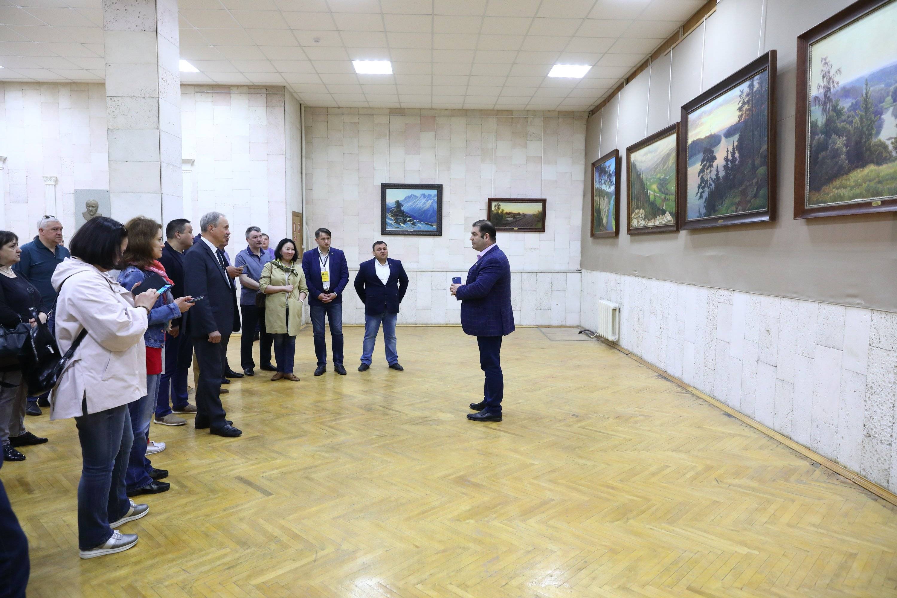 Выставка картин Александра Шилова будет открыта в Воронеже