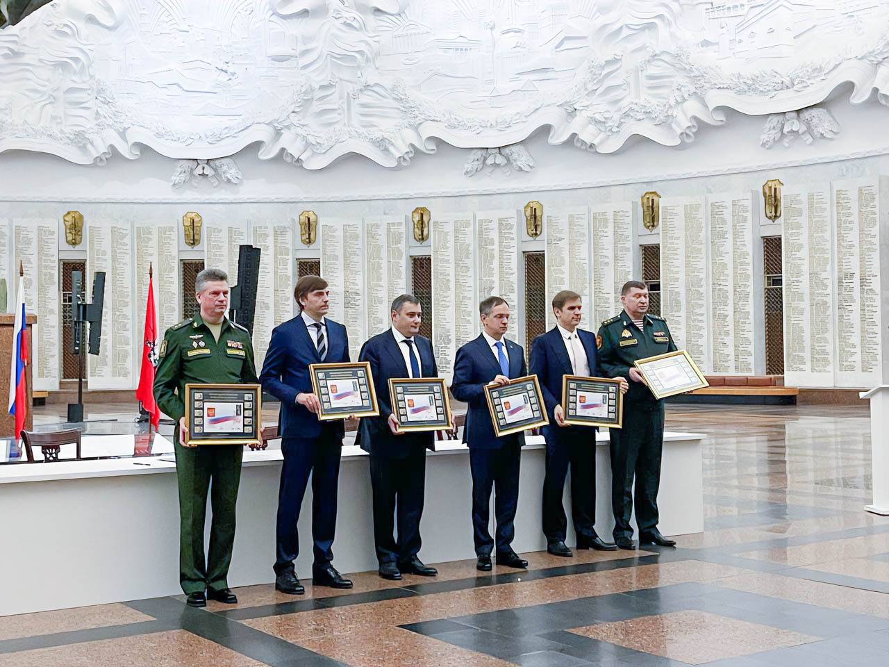 Церемония памятного гашения. Форум школа героев музей Победы фотографии.