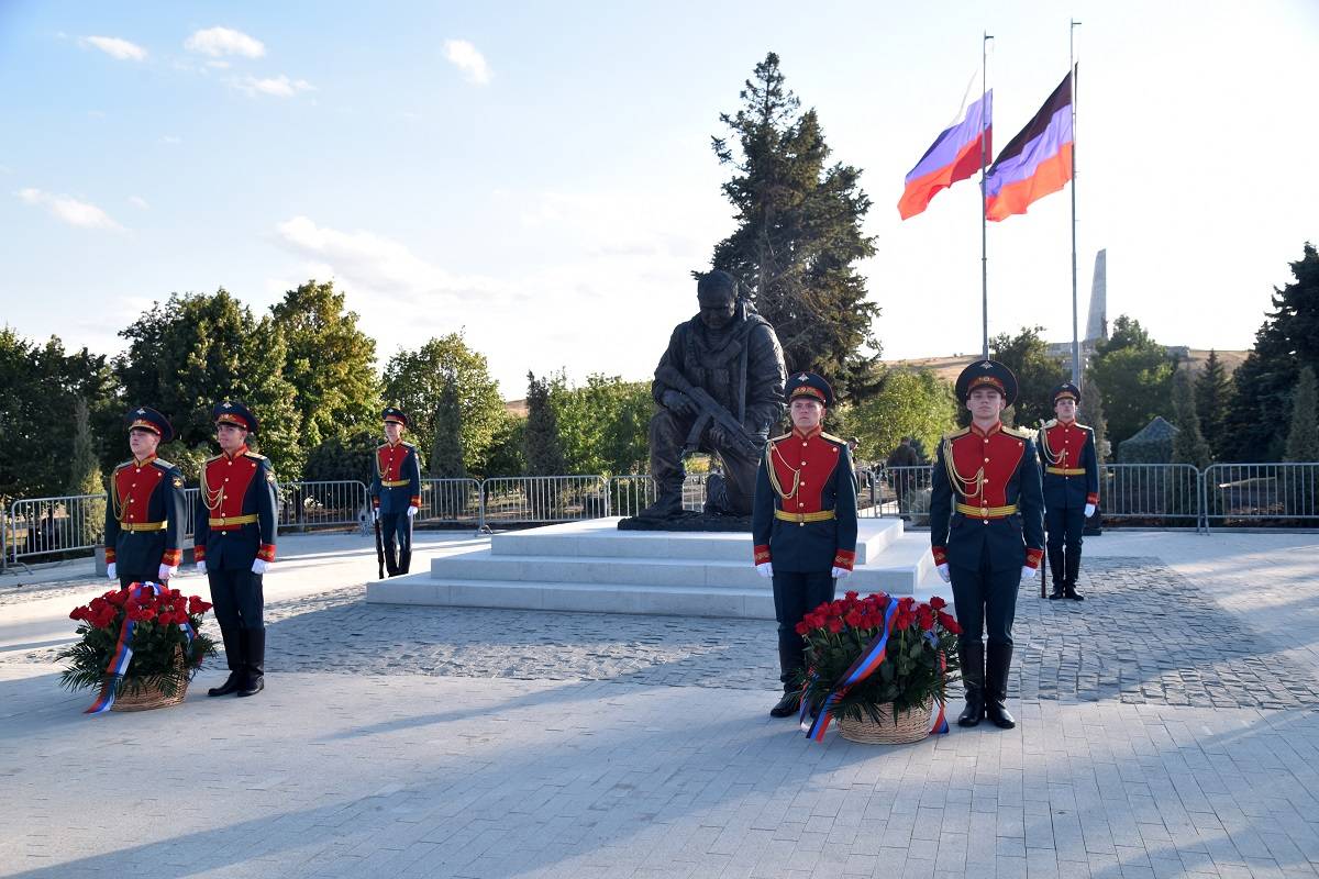 К 80-й годовщине освобождения Донбасса открыта новая часть мемориала  Саур-Могила - Новости